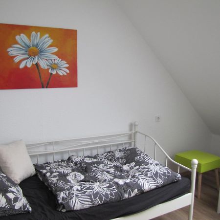 Moeblierte Dachgeschosswohnung In Ruhiger Lage Zu Vermieten Βέτσλαρ Εξωτερικό φωτογραφία